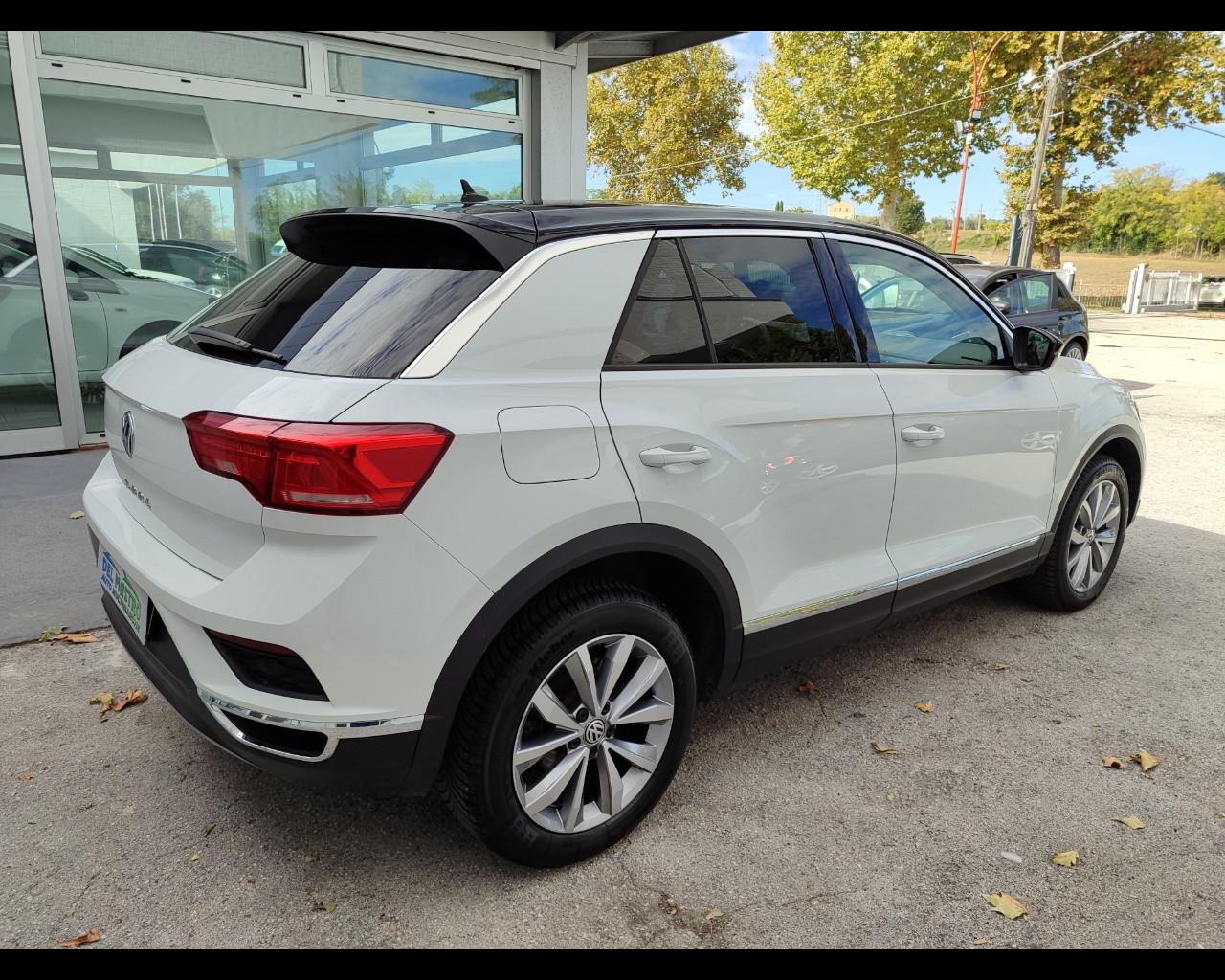 VOLKSWAGEN T-Roc - T-Roc 1.6 TDI SCR Advanced BlueMotion Technology