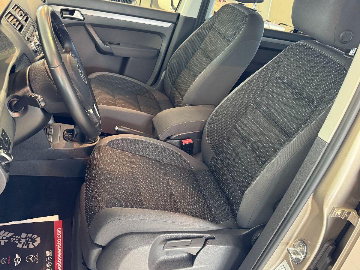 VOLKSWAGEN Touran 1.6 TDI Highline solo 130.000km