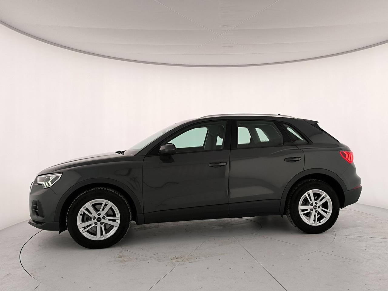 Audi Q3 35 2.0 tdi business s-tronic