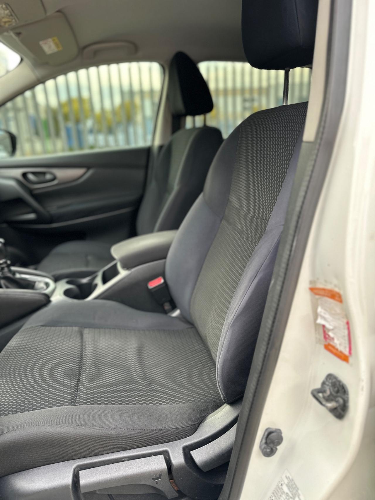 NISSAN QASHQAI (anno 2015)