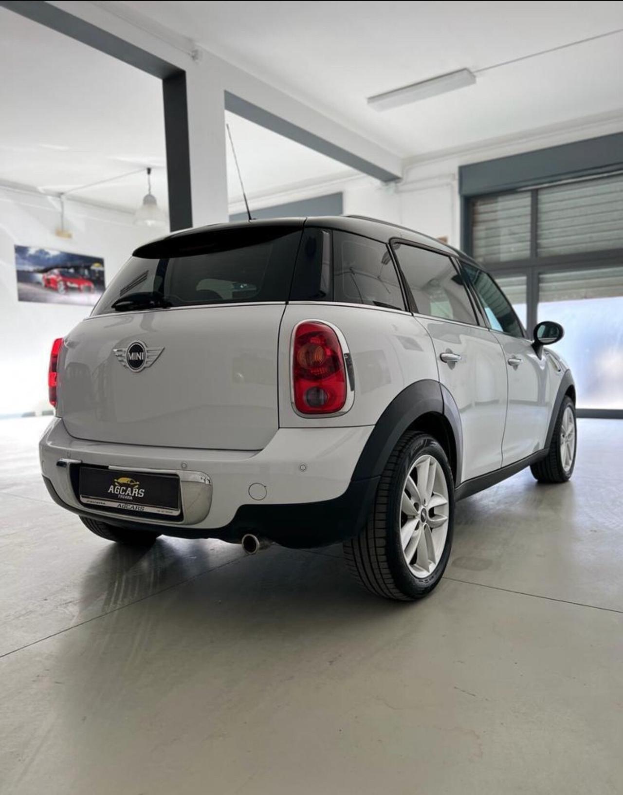 Mini Cooper Countryman 2.0 D Automatica