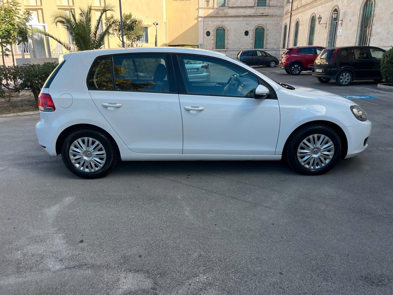 Volkswagen Golf 1.6 TDI 5p. Usato Garantito