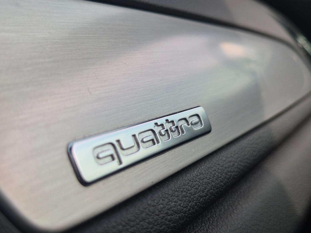 Audi Q3 2.0 TDI 150 CV quattro S tronic S-LINE