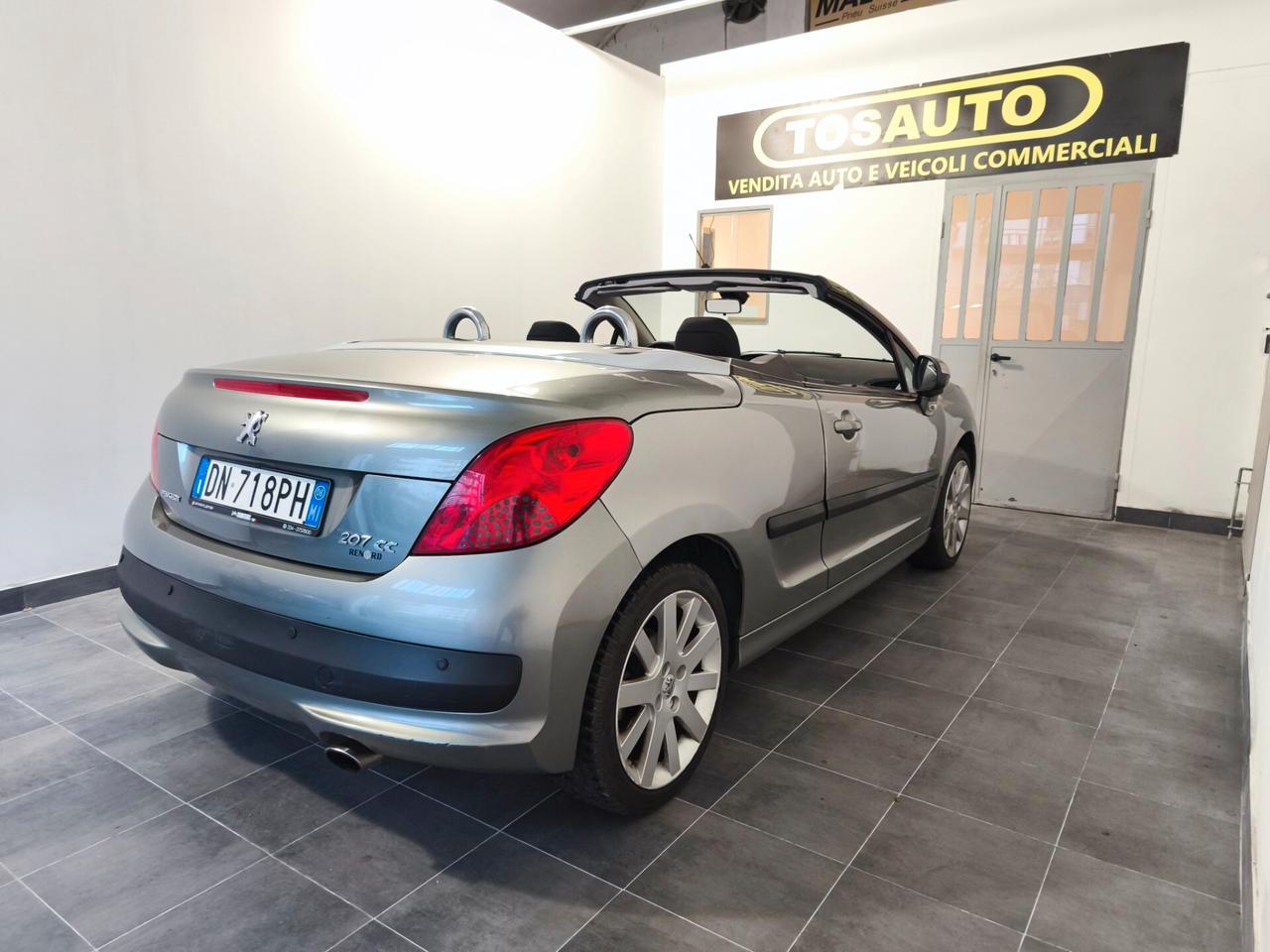 Peugeot 207 1.6 VTi 120CV CC aut. Féline