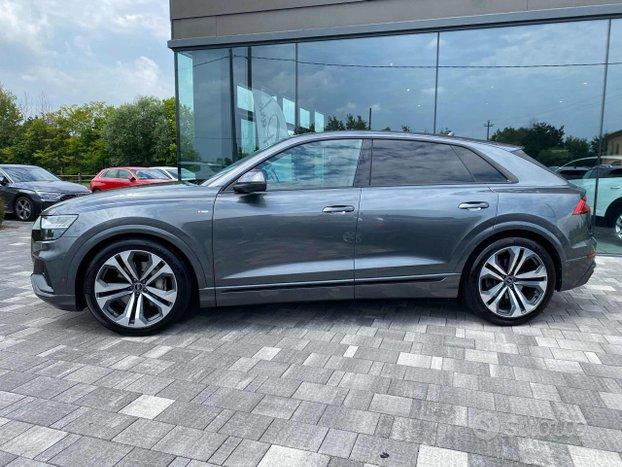 AUDI Q8 50 TDI 286 CV quattro S-line + Matrix +