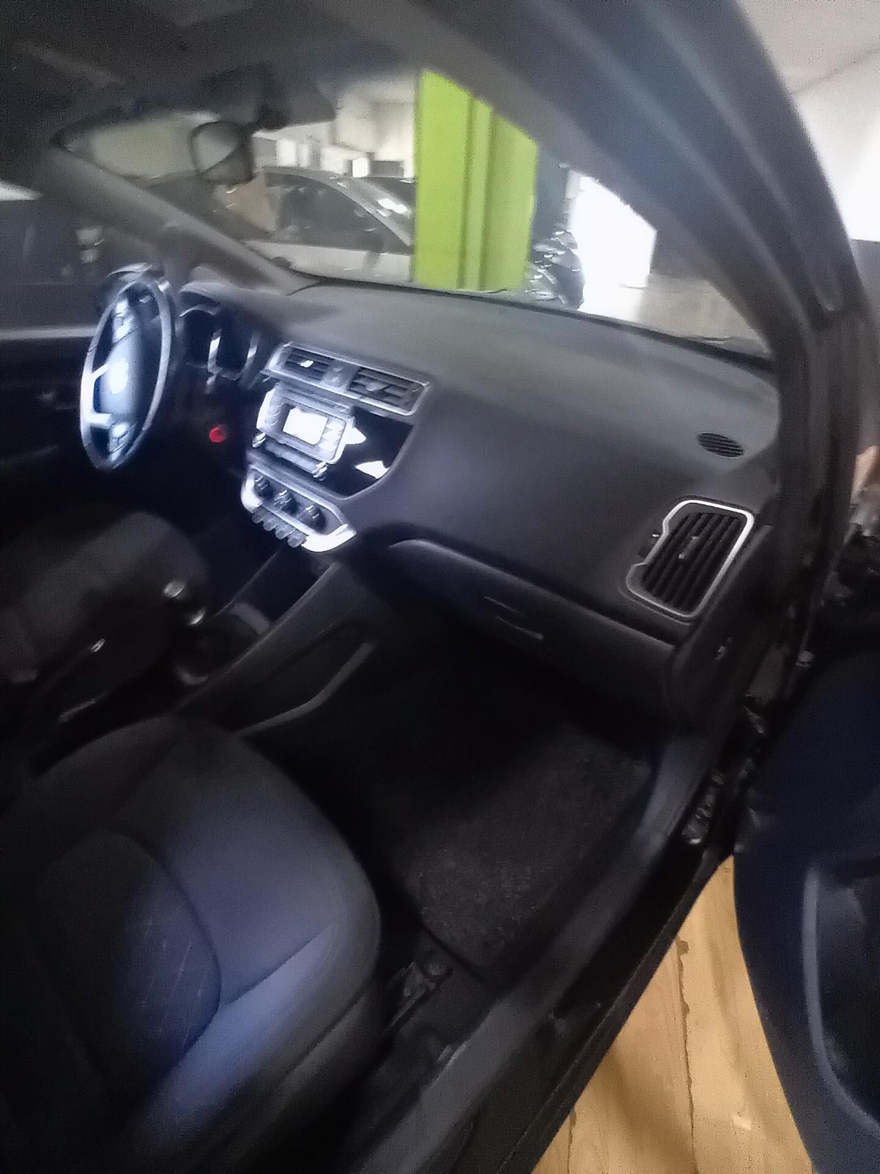 Kia Rio 1.2 CVVT 5p. Cool