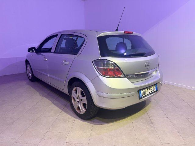 OPEL Astra 1.6 16V VVT 5 porte Cosmo