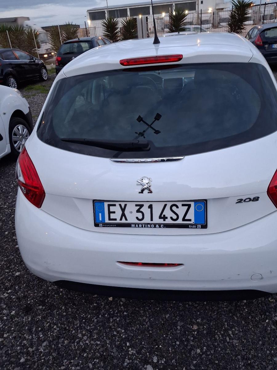 PEUGEOT - 208 - 1.4 HDi 68 CV 5p. Allure