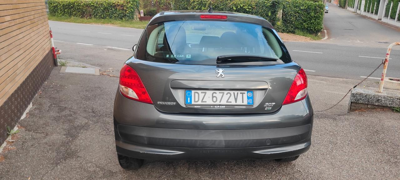 Peugeot 207 1.4 8V 75CV 5p. X Line ECO GPL