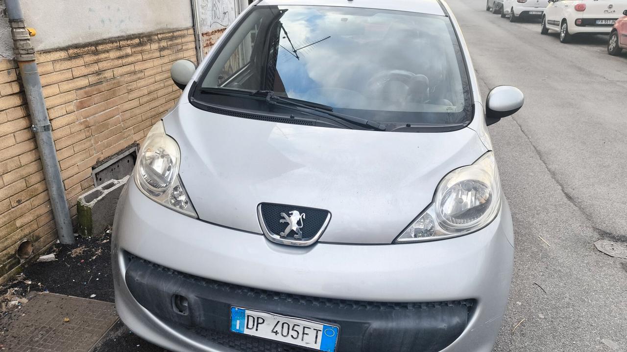 Peugeot 107 1.0 68CV 5p. Plaisir
