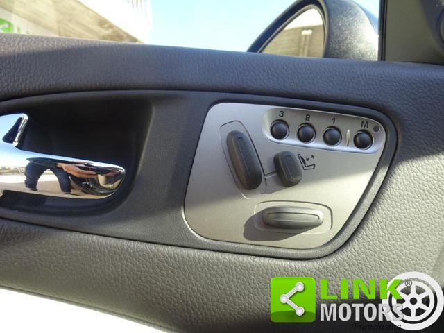 JAGUAR XK 4.2 V8 Coupé