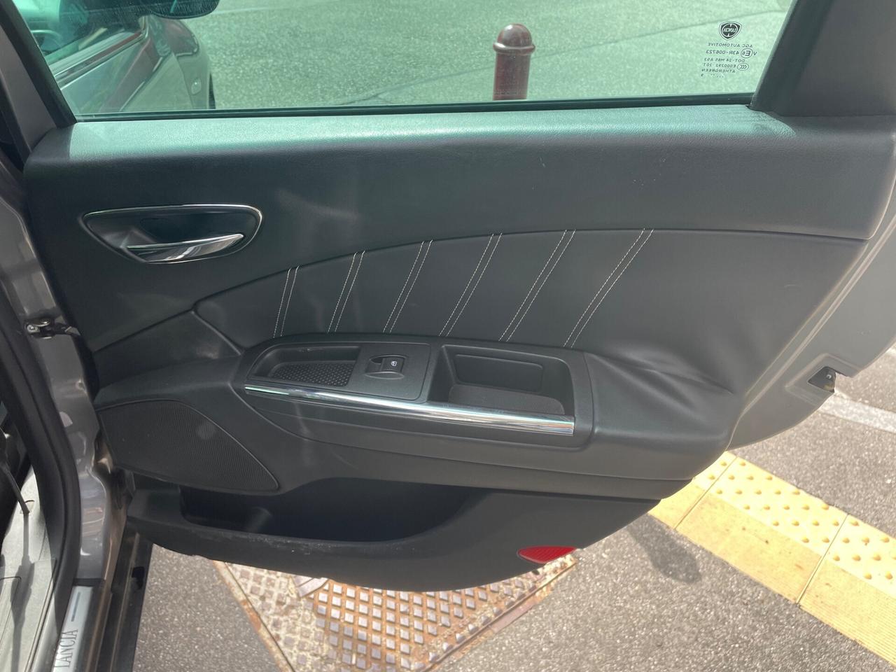 Lancia Delta 1.4T-Jet120CV Platino GPL/GARANZIA