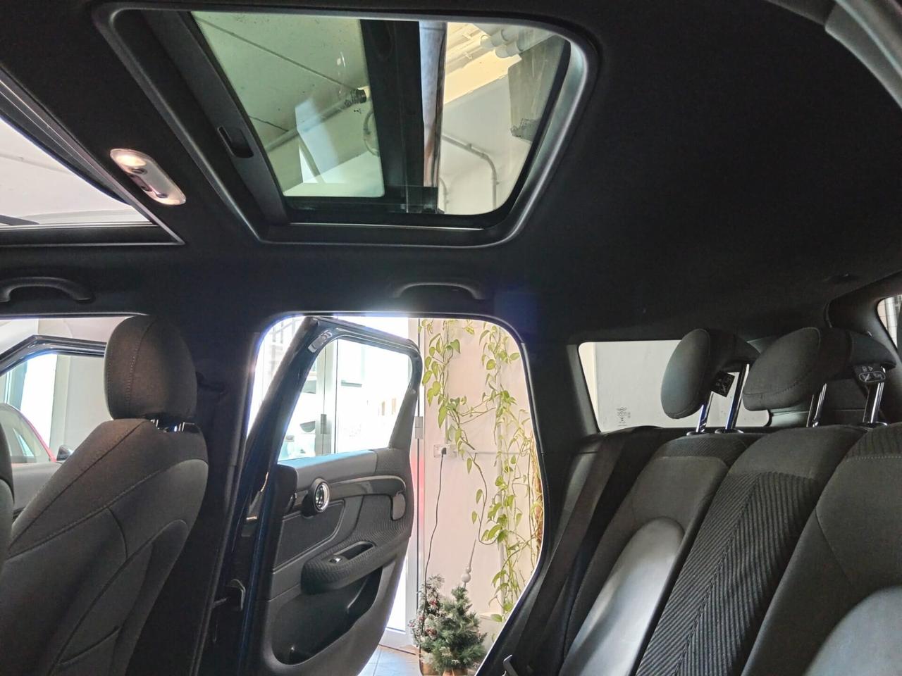 Mini Cooper D Countryman 2.0 Business Automatica Full Optional