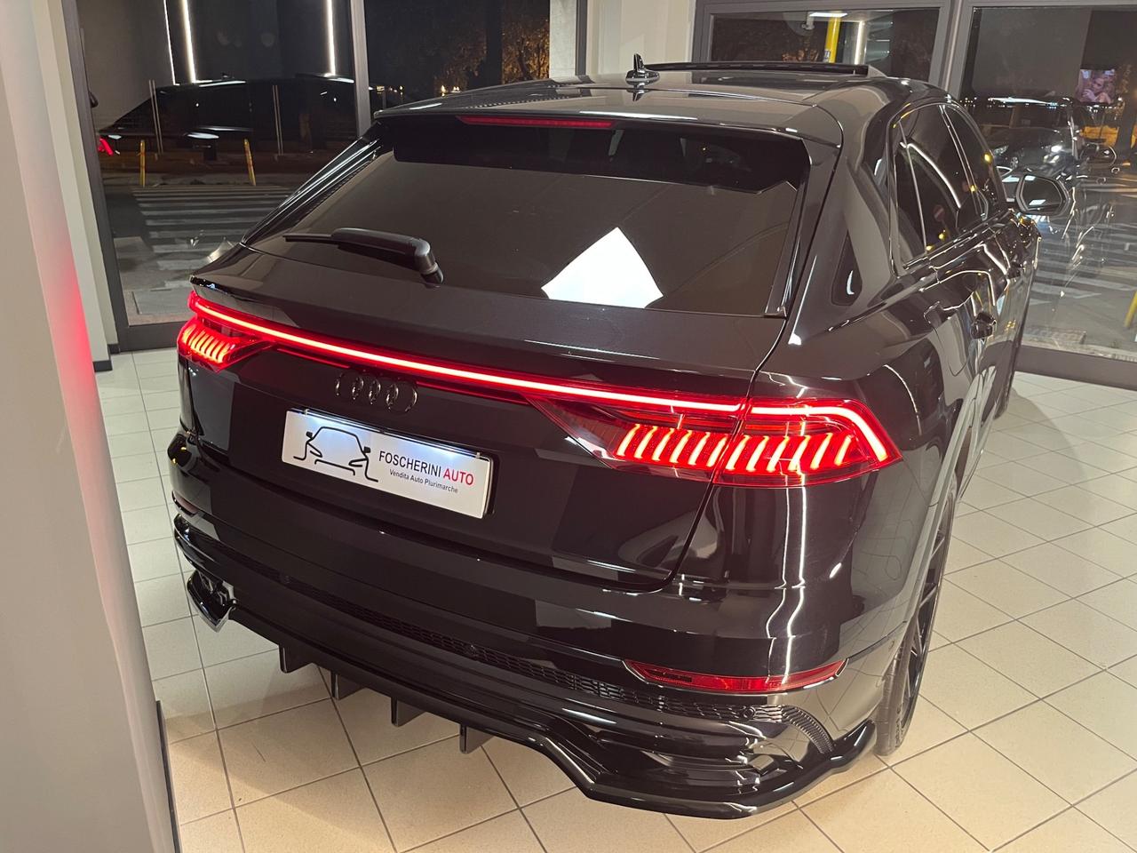Audi Q8 45 TDI quattro S-Line Matrix/Tetto iva ESPOSTA!!
