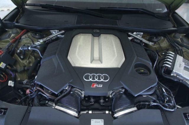 AUDI RS6 Avant 4.0 TFSI V8 quattro tiptronic