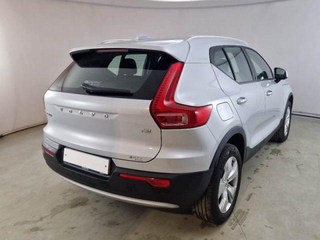 VOLVO XC40 T2 Geartronic Momentum Pro ''AUTOCARRO N1''