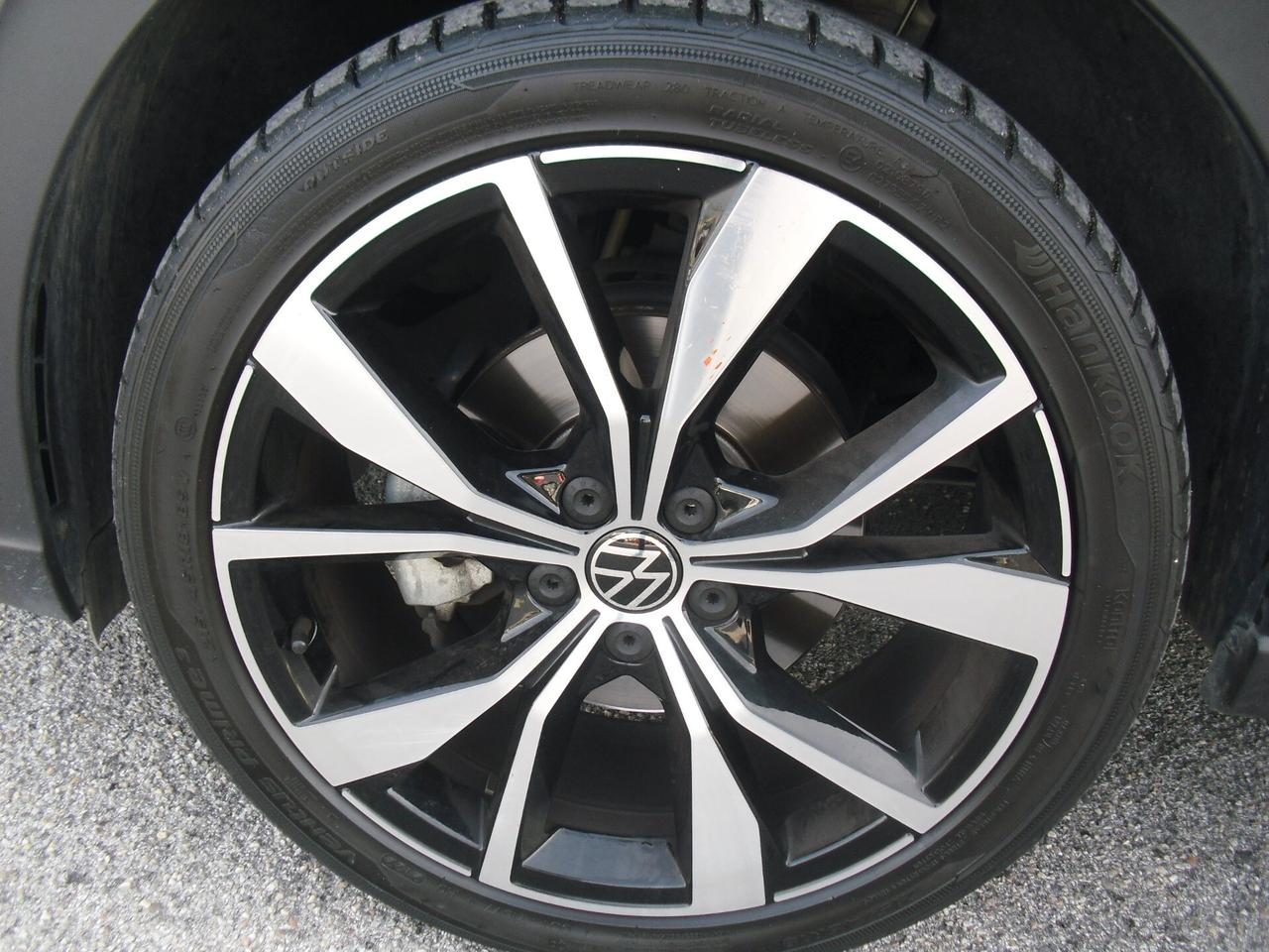 Volkswagen Taigo 1.0 TSI 110 CV R-Line TETTO APRIBILE, FULL OPTIONAL!!