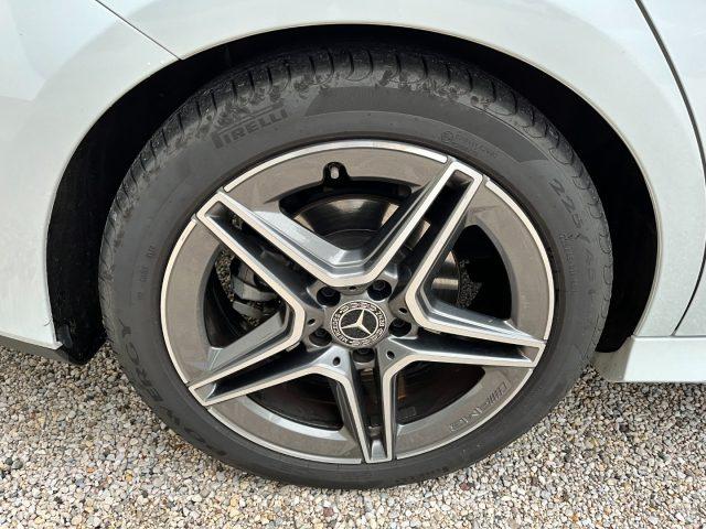 MERCEDES-BENZ CLA 220 d Automatic 4Matic Shooting Brake Premium AMG