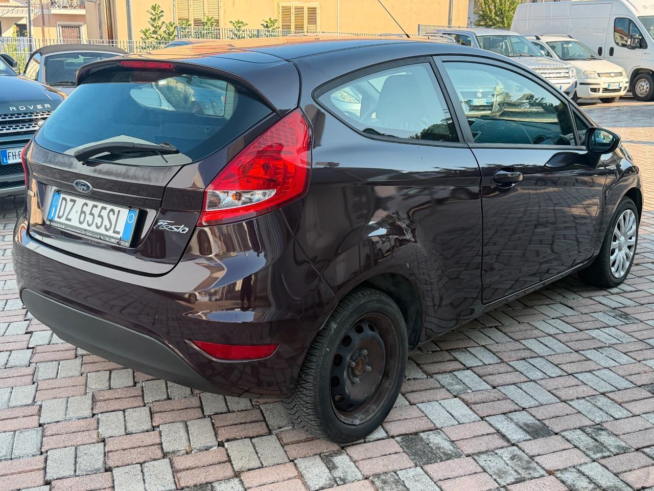 Ford Fiesta 1.4 TDCi 68CV 3 porte Titanium