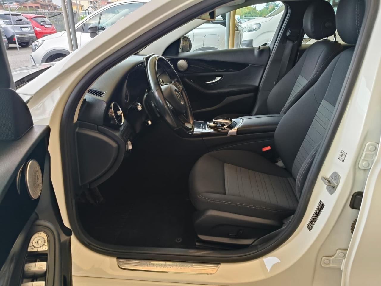 Mercedes-benz C 200 d Auto Premium