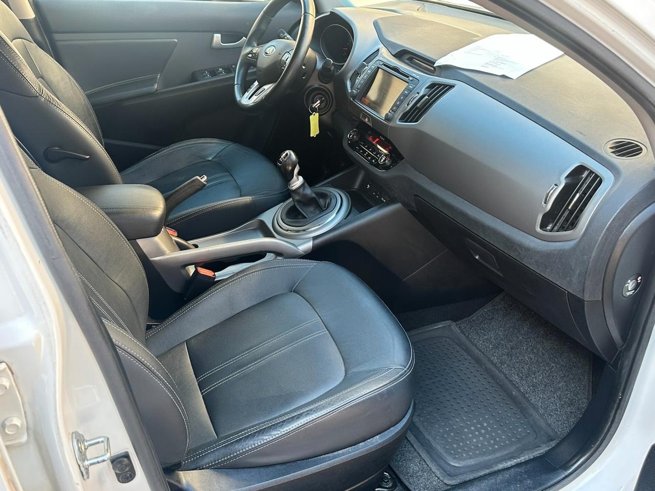 Kia Sportage 1.7 CRDI VGT 2WD high tech