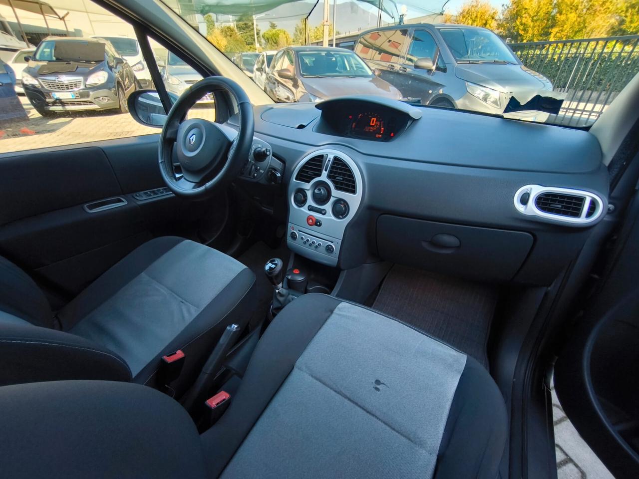 RENAULT MODUS 1,2 BENZINA – OK NEOPATENTATI