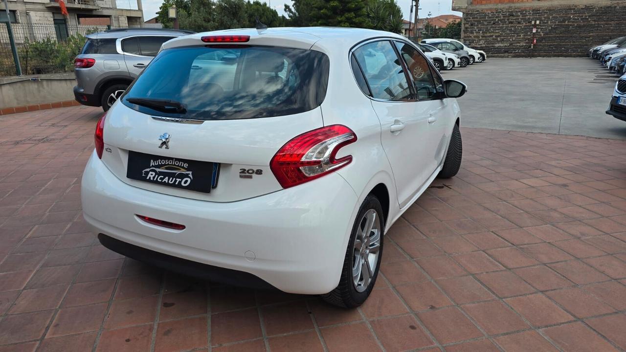 Peugeot 208 1.6 e-HDi 92 CV Stop&Start 5 porte Allure