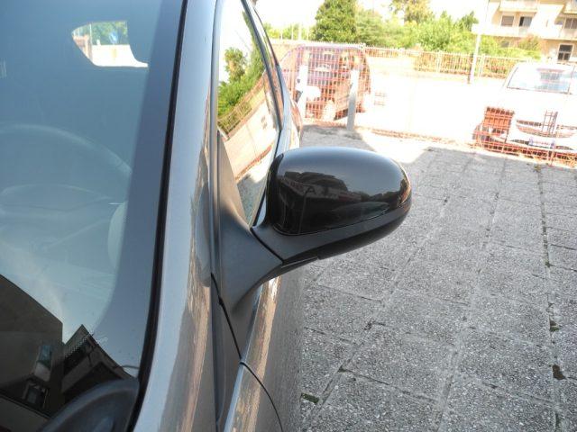 LANCIA Ypsilon 1.0 FireFly 5p. S&S Hybrid Gold - OK NEOPATENTATI