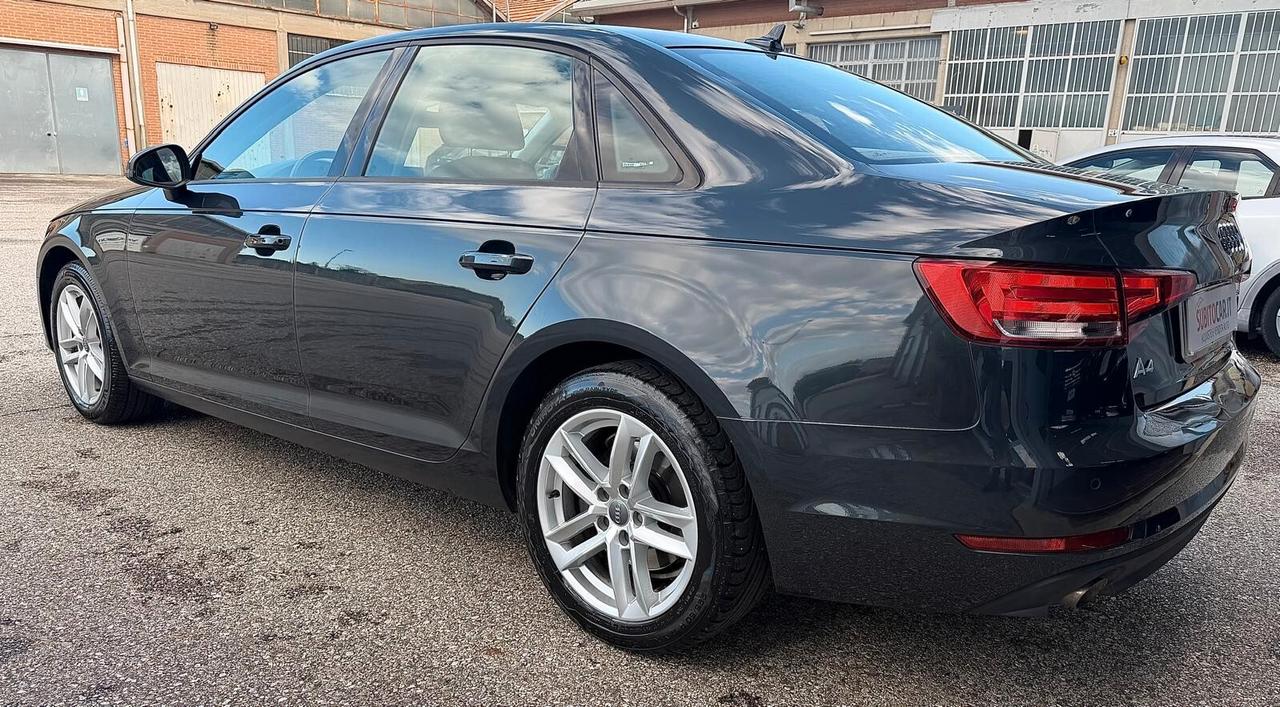 Audi A4 2.0 TDI 150 CV S tronic Sport