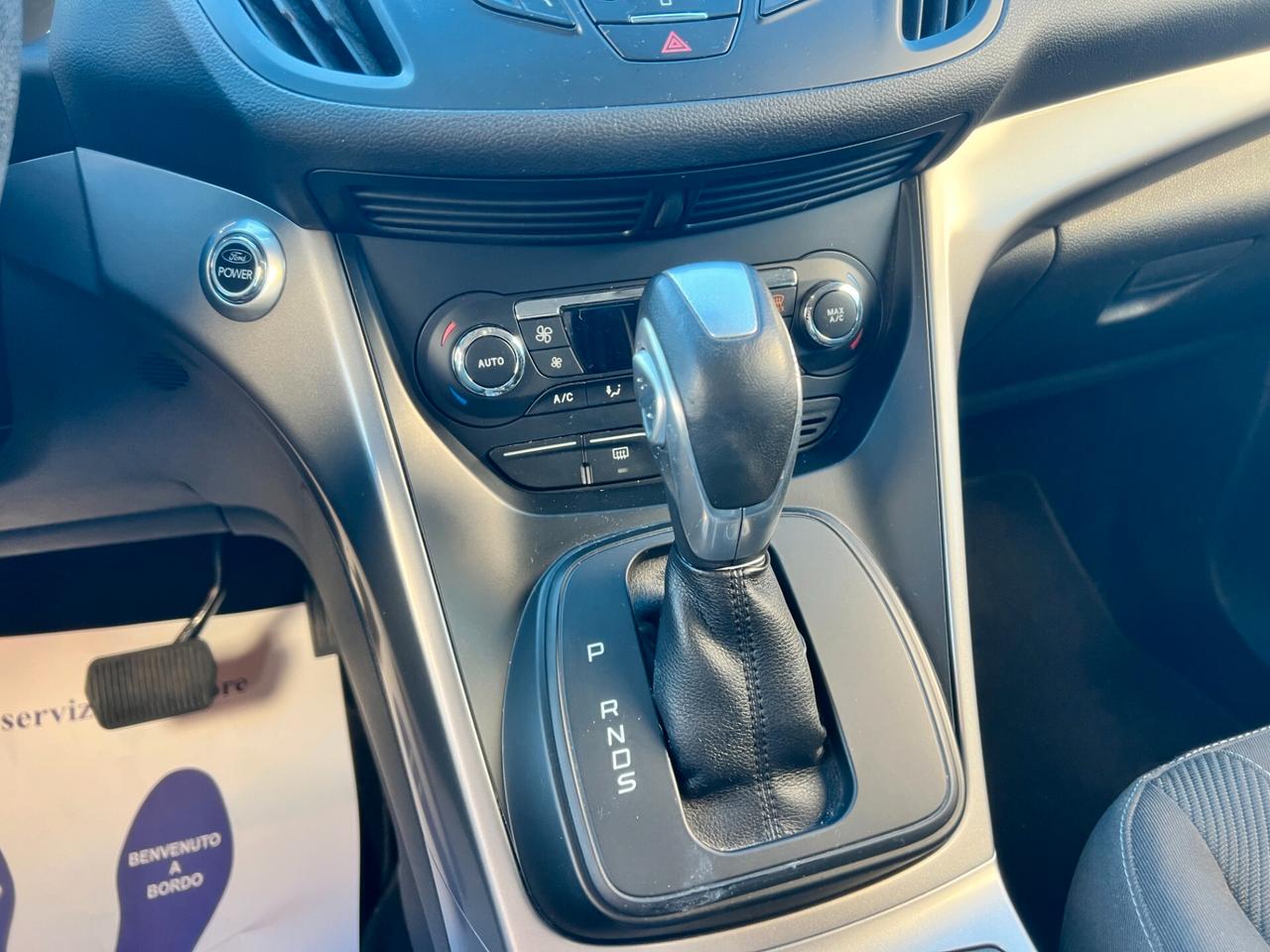 Ford Kuga 2.0 TDCI 140 CV 4WD Powershift Titanium