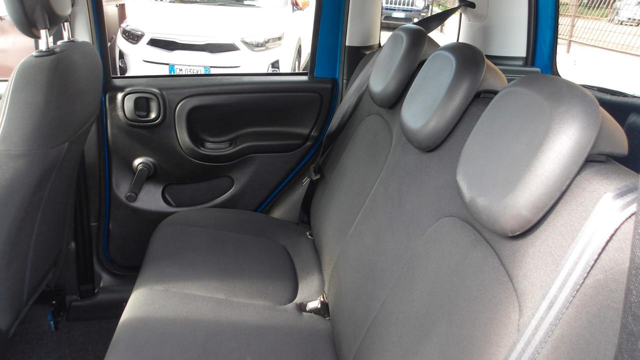 FIAT PANDA 0.9 HYBRID CROSS-KM 14.000-PREZZO PROMO!