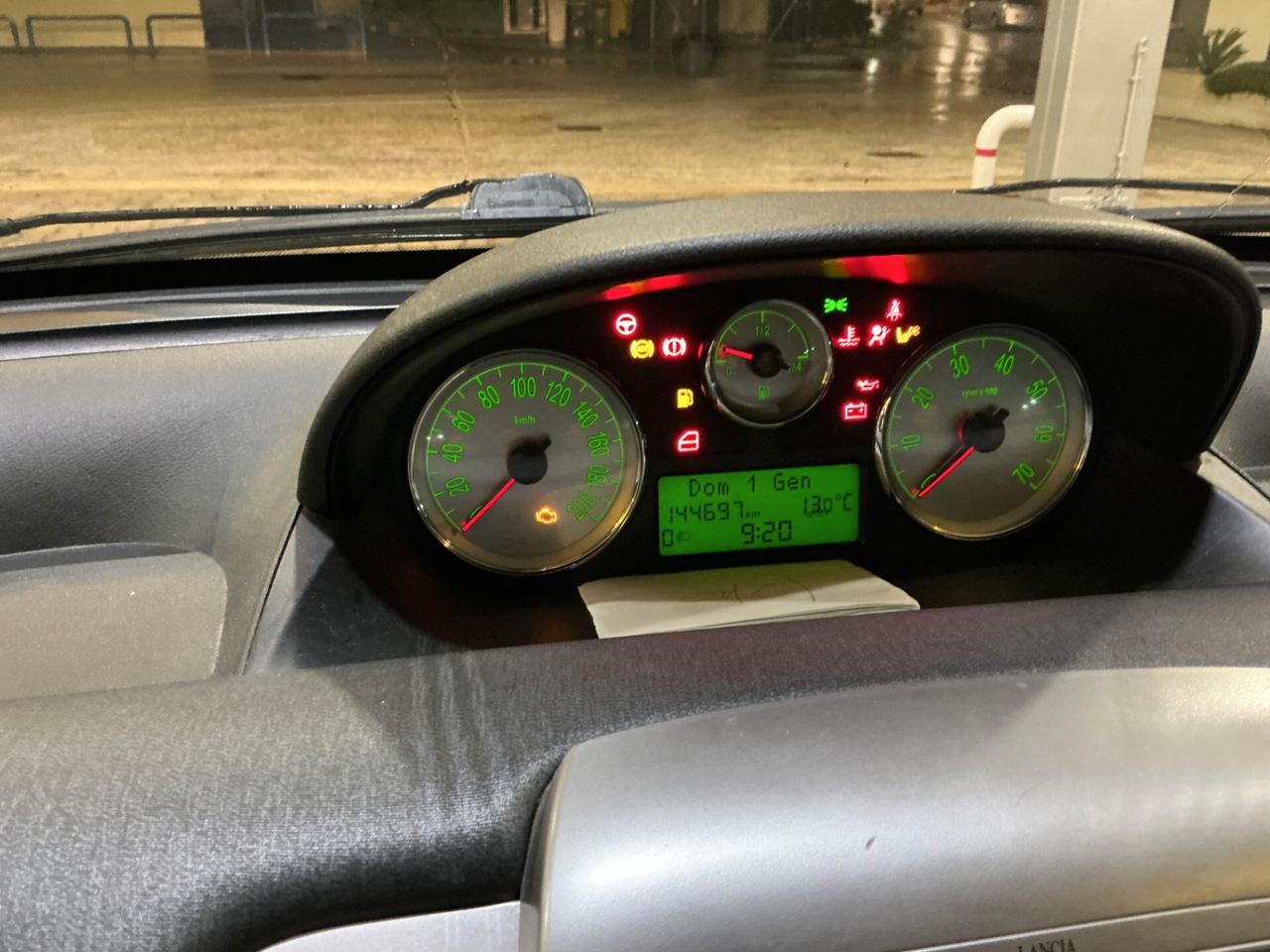 Lancia Ypsilon 1.2 Argento