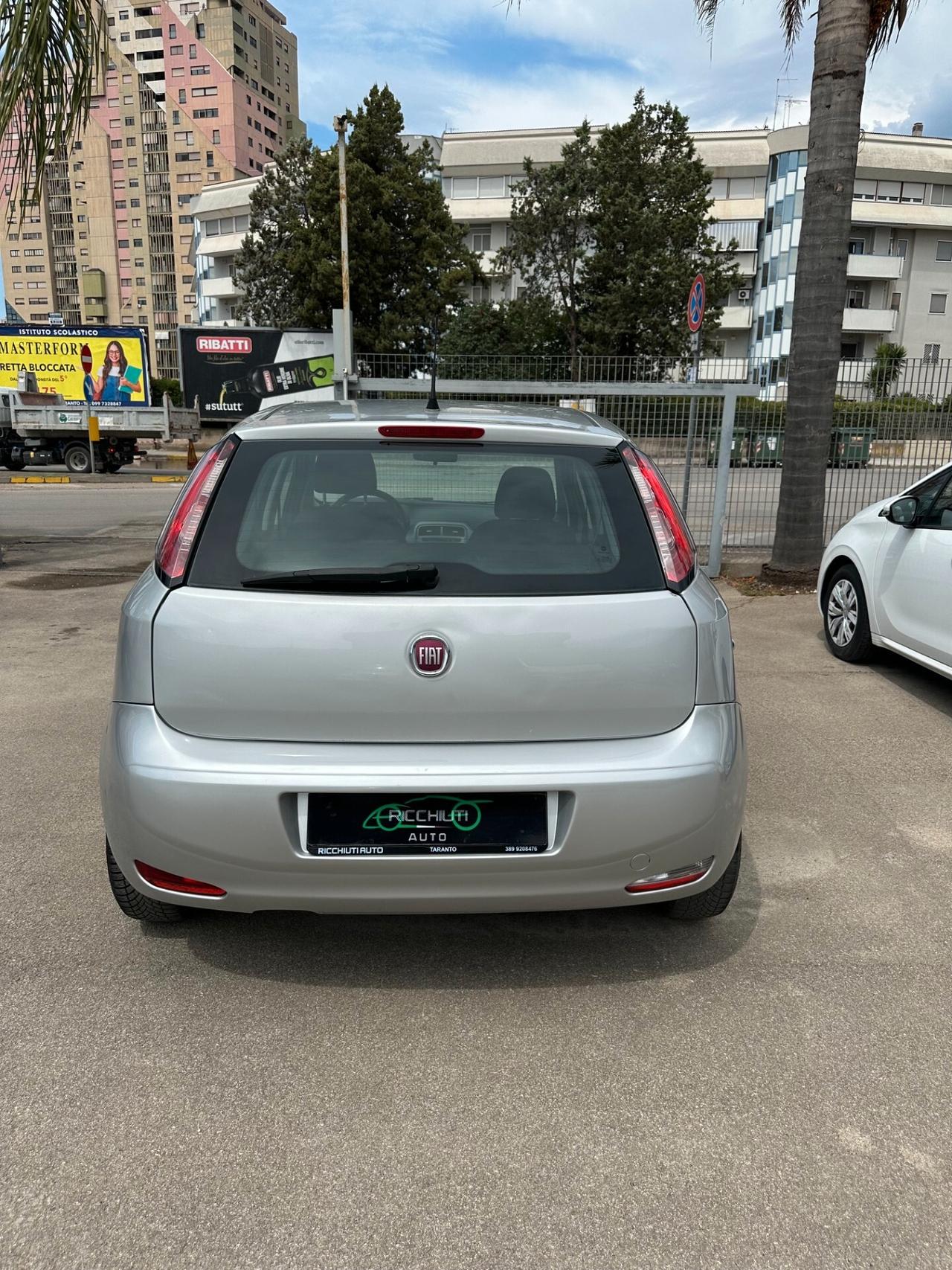 FIAT PUNTO STREET 1.4 GPL 2012 NO GARANZIA