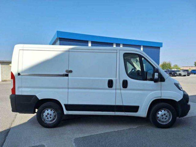 PEUGEOT Boxer 330 2.0 BlueHDi 130CV PC-TN Furgone