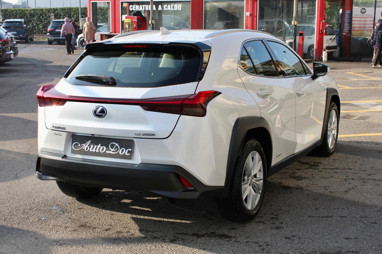 Lexus UX 250 H FULL HYBRID BUSINESS NAVY RETROCAMERA