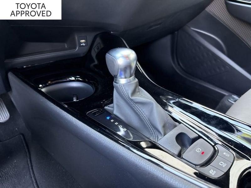 Toyota C-HR 1.8H LOUNGE E-CVT