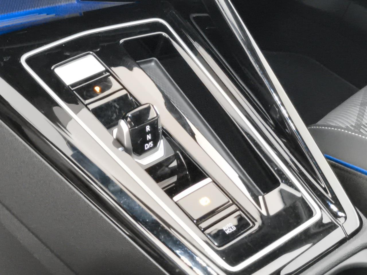 Volkswagen Golf 2.0 tdi R-Line 150cv