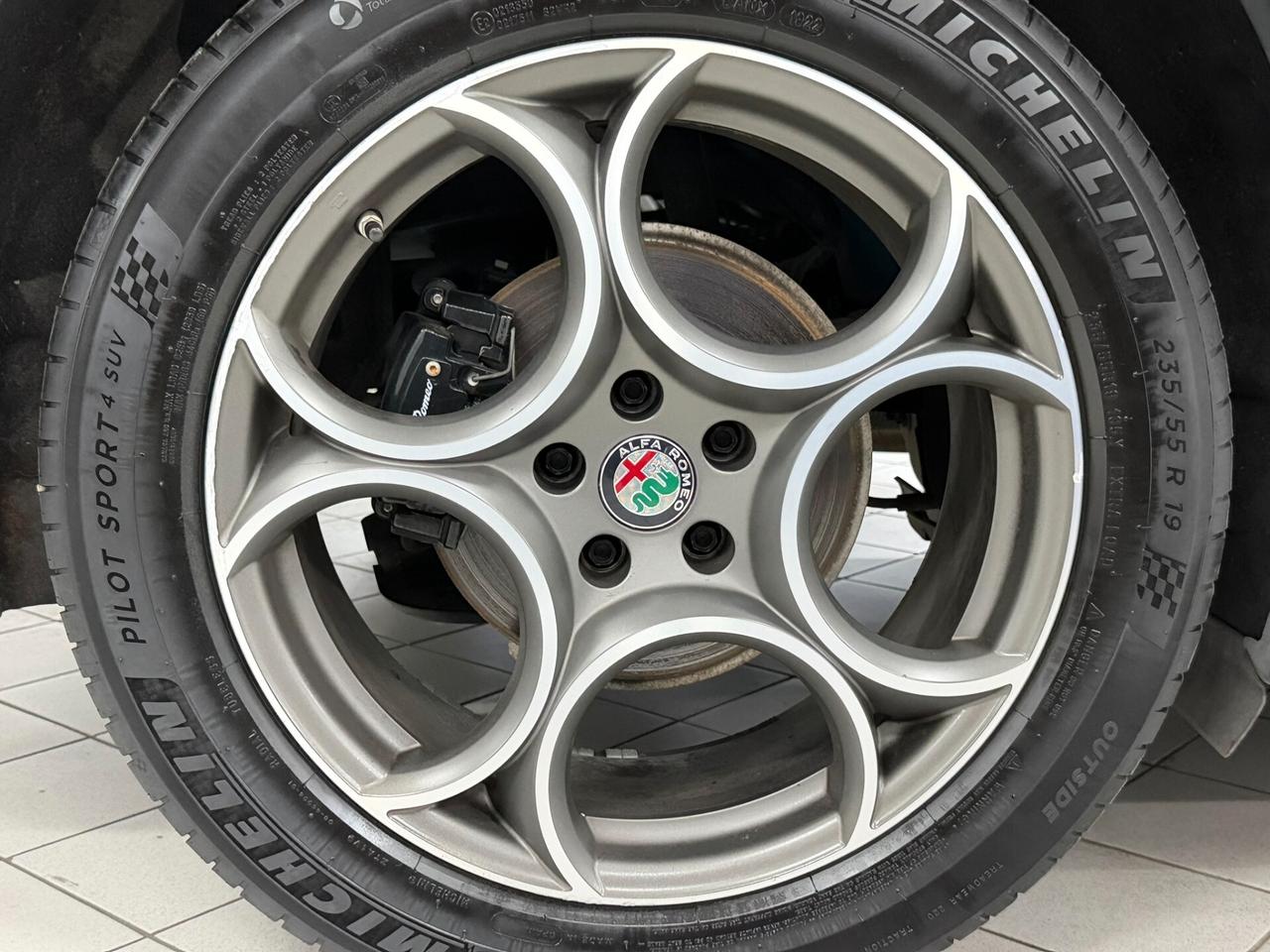 Stelvio 2.2 TD 190 CV SPRINT Q4 DISTRIBUZIONE ESEGUITA PERFETTA UNICO PROPRIETARIO TAGLIANDATA