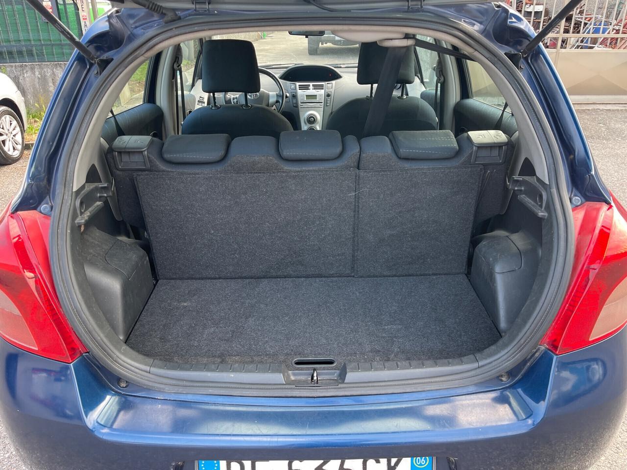 TOYOTA YARIS 1.3 BENZINA EURO4 UNI PROP