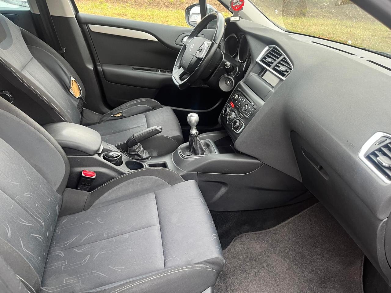 Citroen C4 1.4 VTi 95