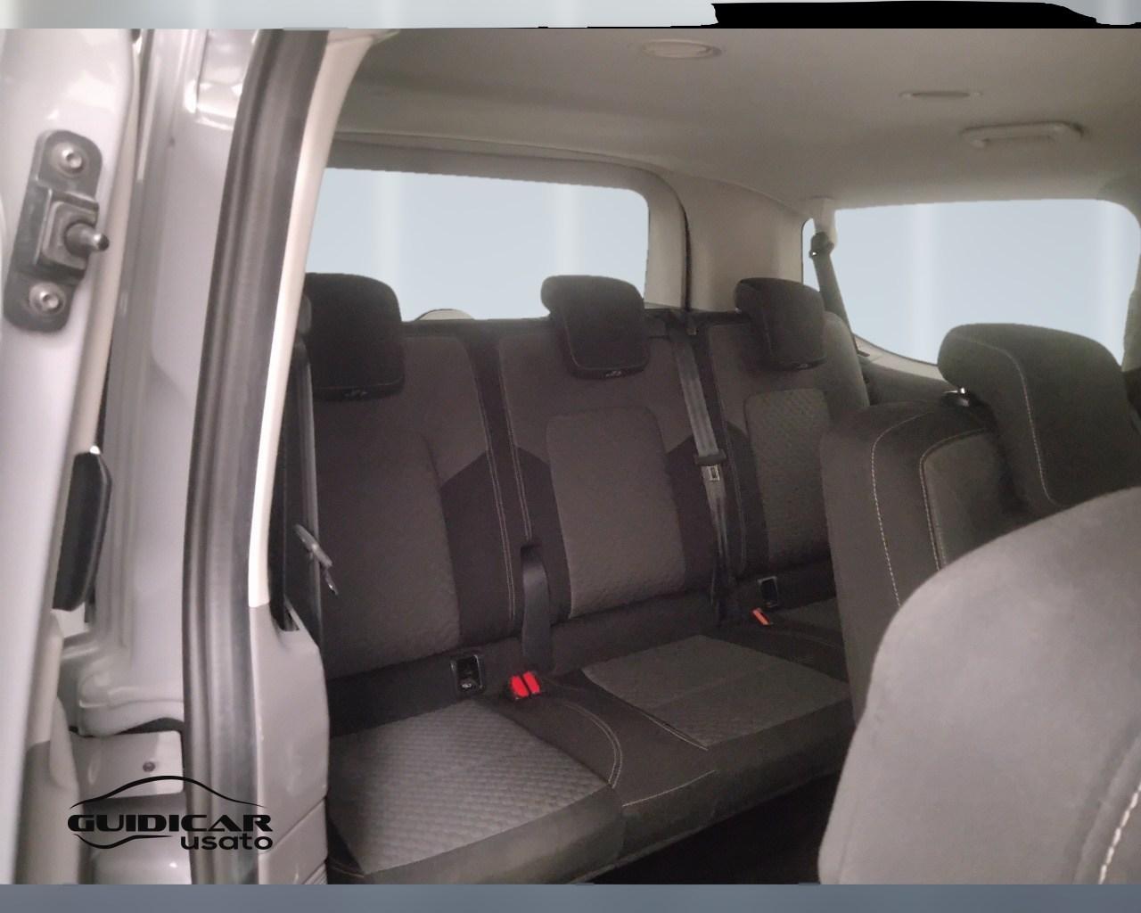 VOLKSWAGEN T7 Caravelle - T7 Caravelle 2.0 tdi 150cv Life L1