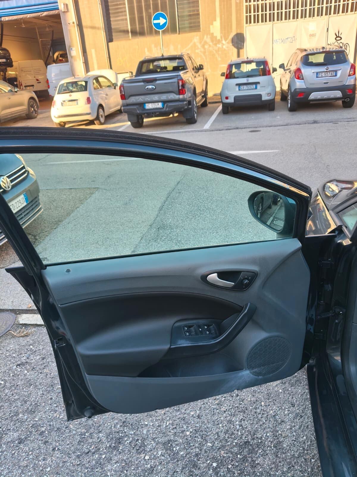 Seat Ibiza 1.4 5p. Reference