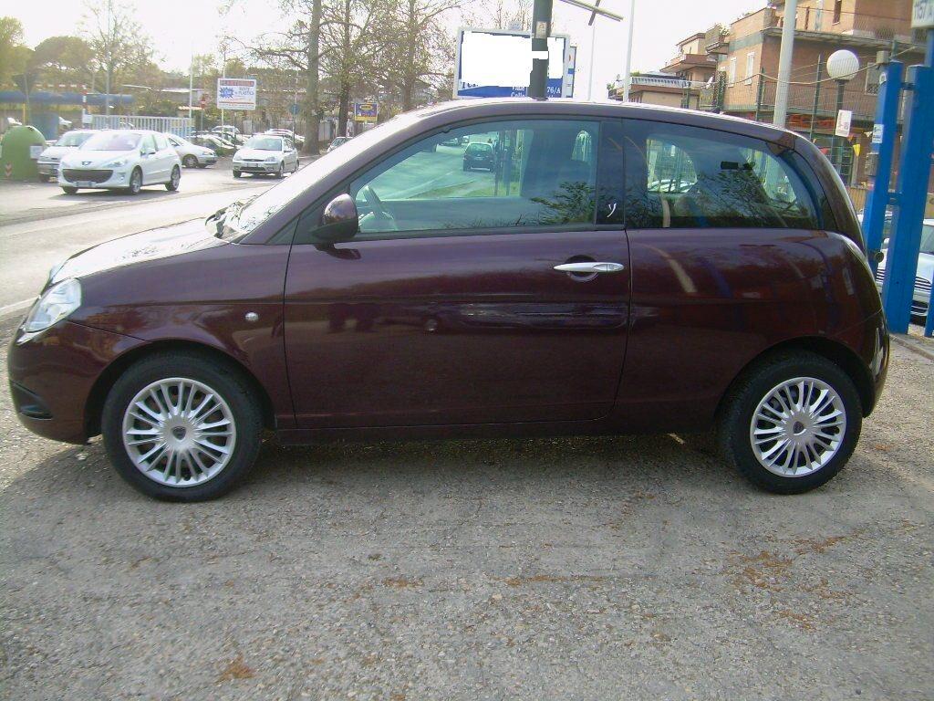 Lancia Ypsilon 1.2 Argento*Solo km 116000*Unipro'