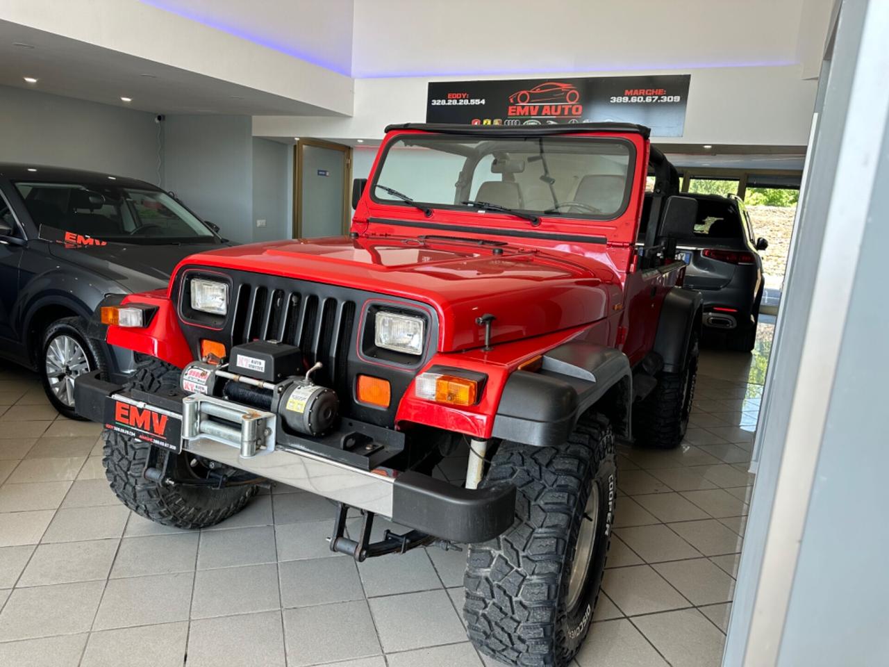 Jeep Wagoneer 2..5 benzina
