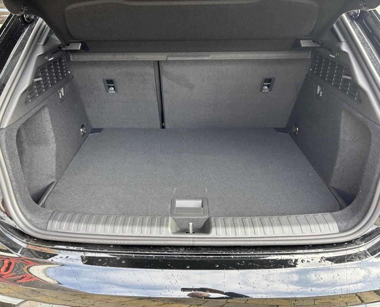 Audi A3 SPB TFSI e 150 kW S tronic S line Black edition