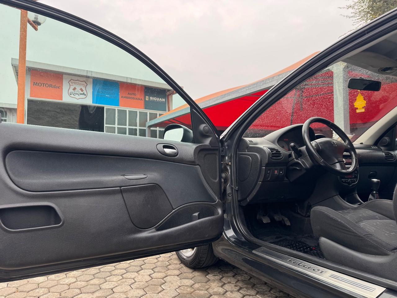 Peugeot 206 1.4 16V 3p. XS ADATTA A NEOPATENTATI