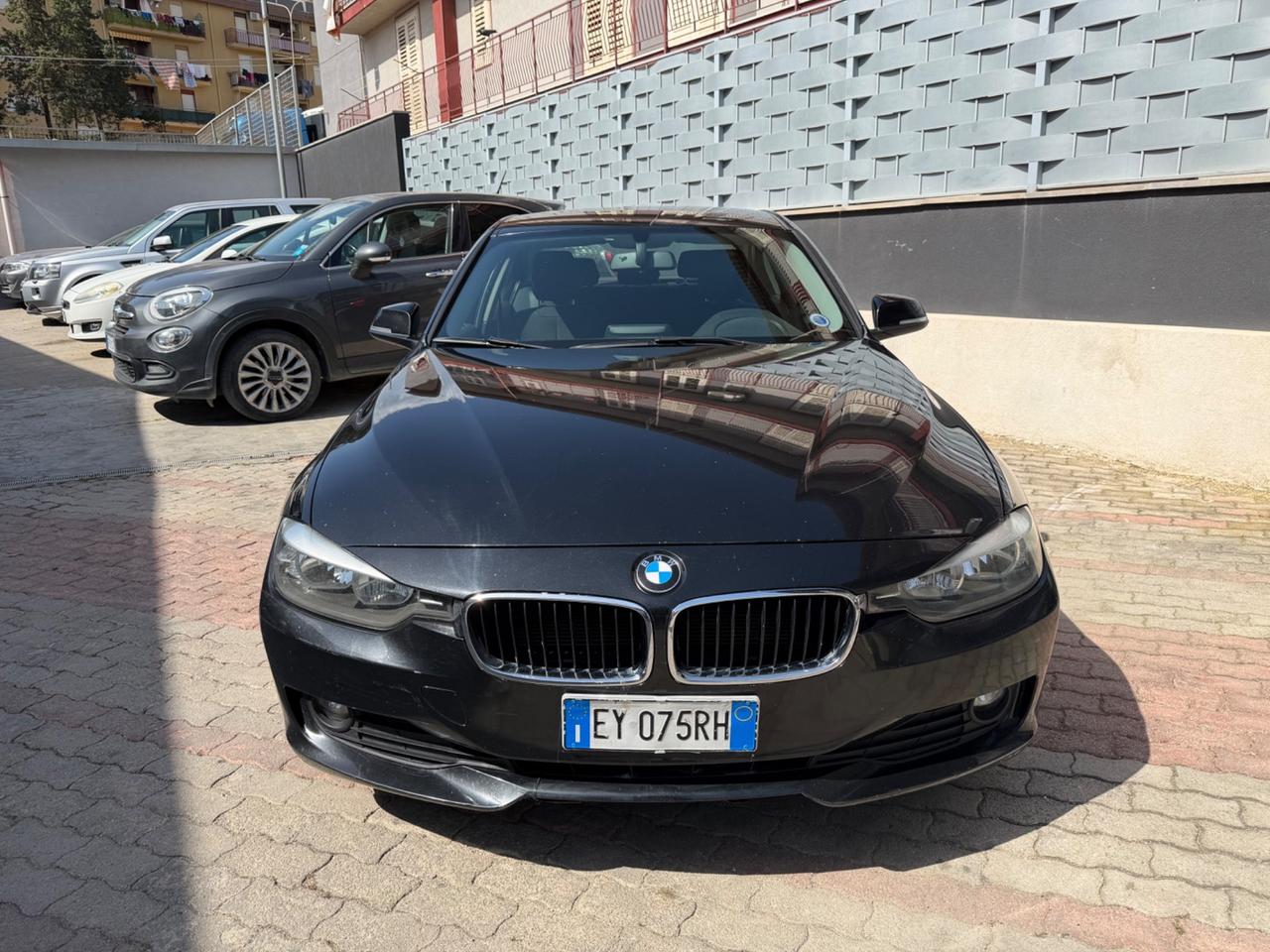 Bmw 318d 143 CV Business Automatico 2015