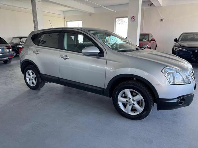 NISSAN Qashqai 2.0 dCi DPF 4WD Acenta