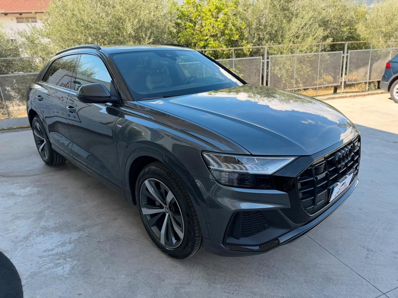 Audi Q8 45 TDI quattro tiptronic Sport