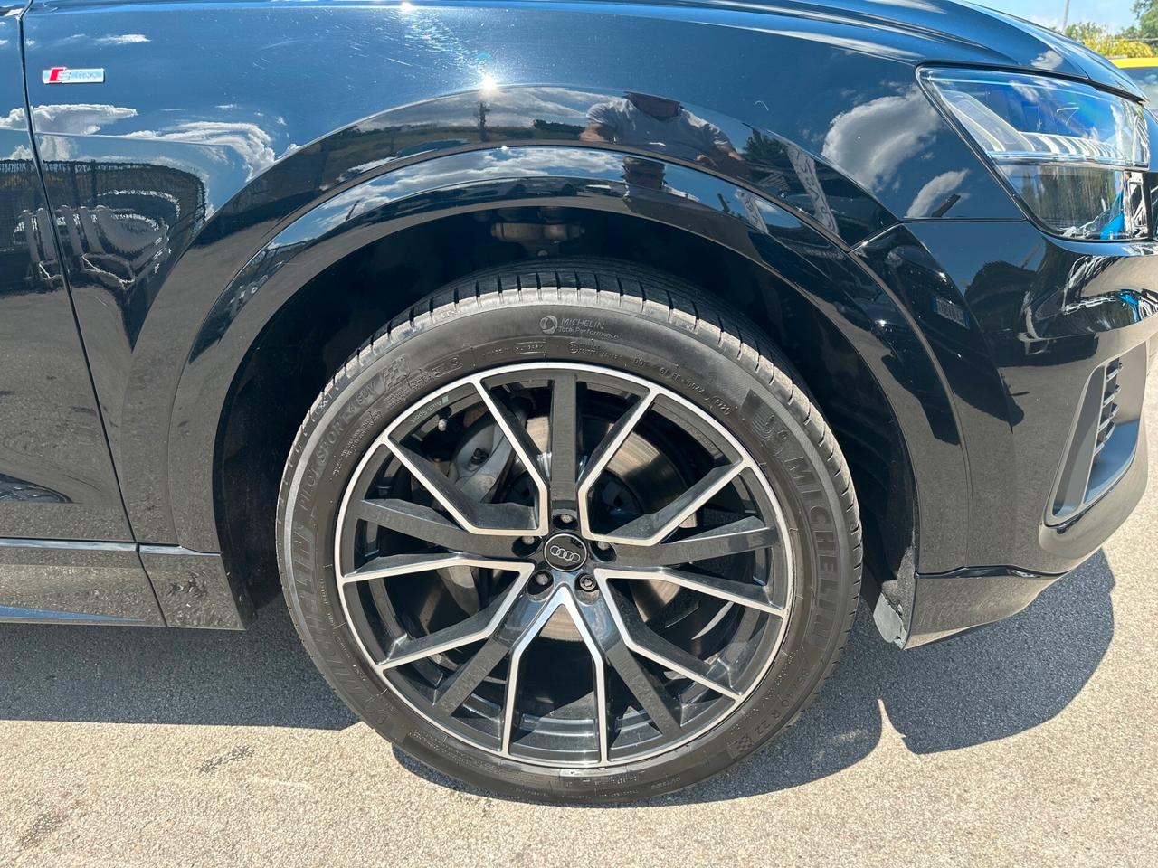 Audi Q8 50 TDI 286 CV quattro tiptronic Sport /s line/tetto/km doc/